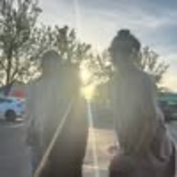 Meet your Posher, Chloe - Picture 1 of 1